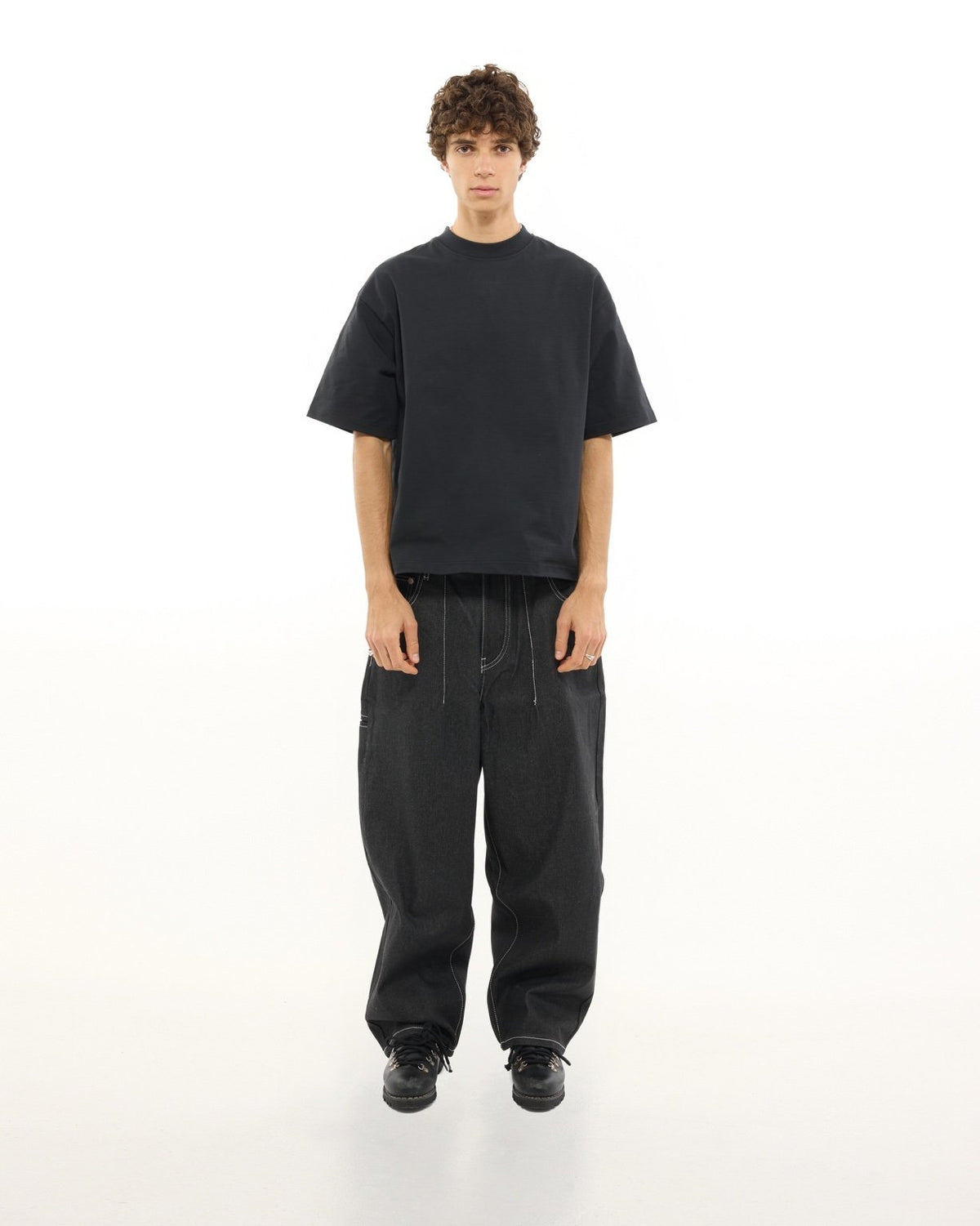 SIGNATURE BLANK T-SHIRT - BLACK