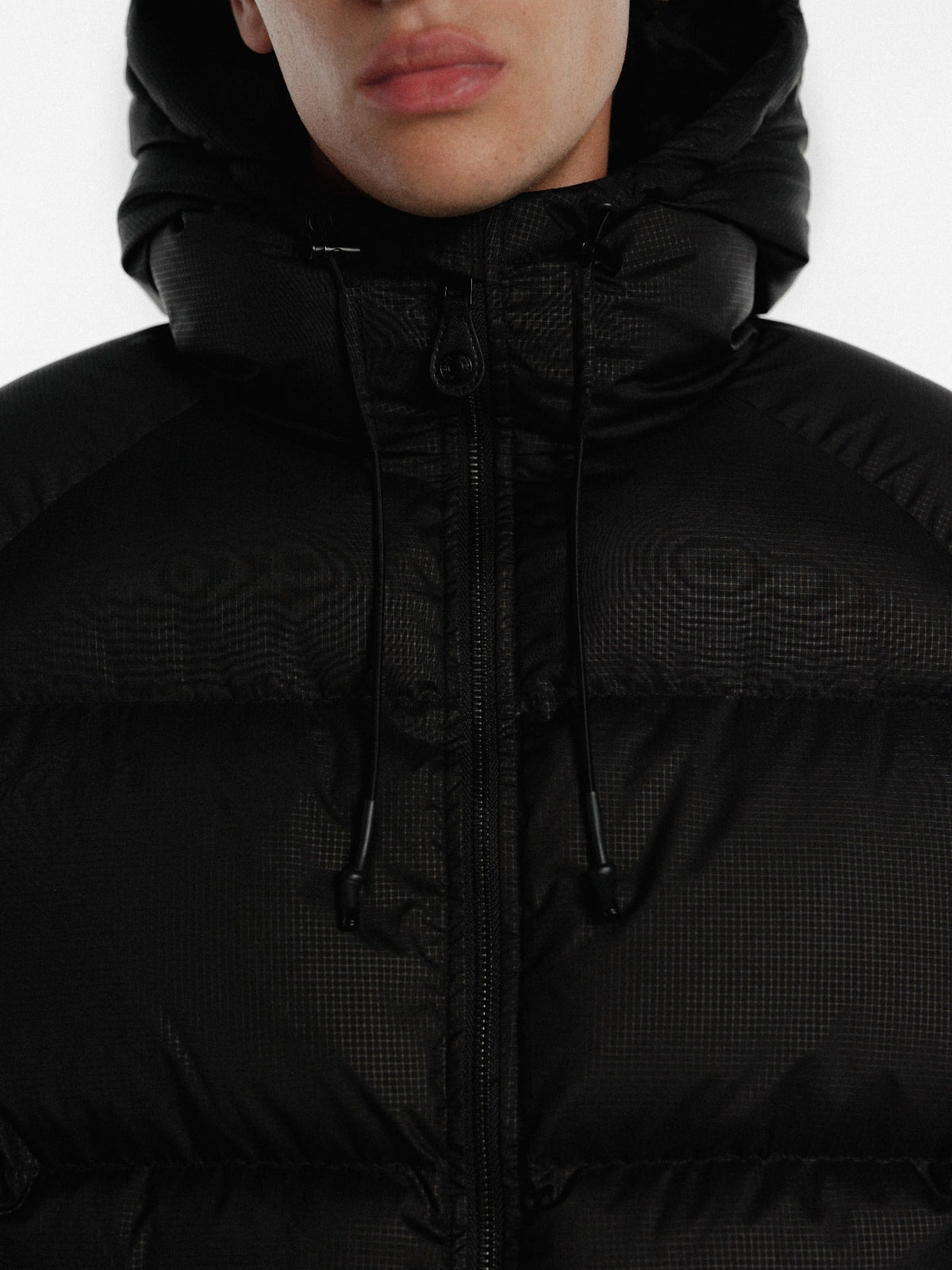 HOODED PUFFER JACKET - BLACK