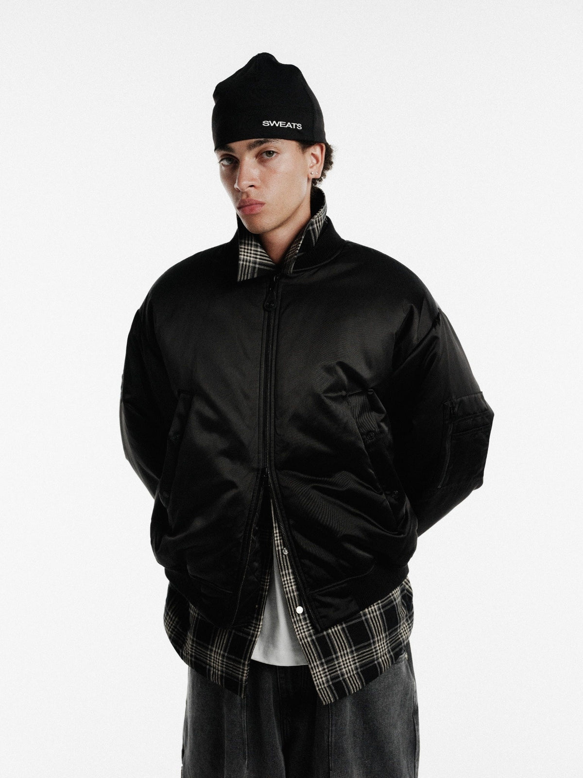 BOMBER JACKET - BLACK