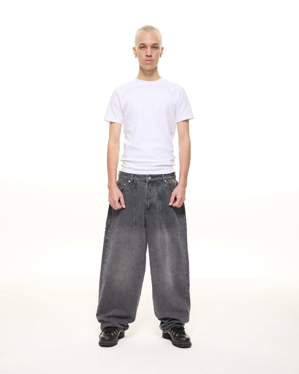 DENIM BAGGY JEANS - WASHED BLACK