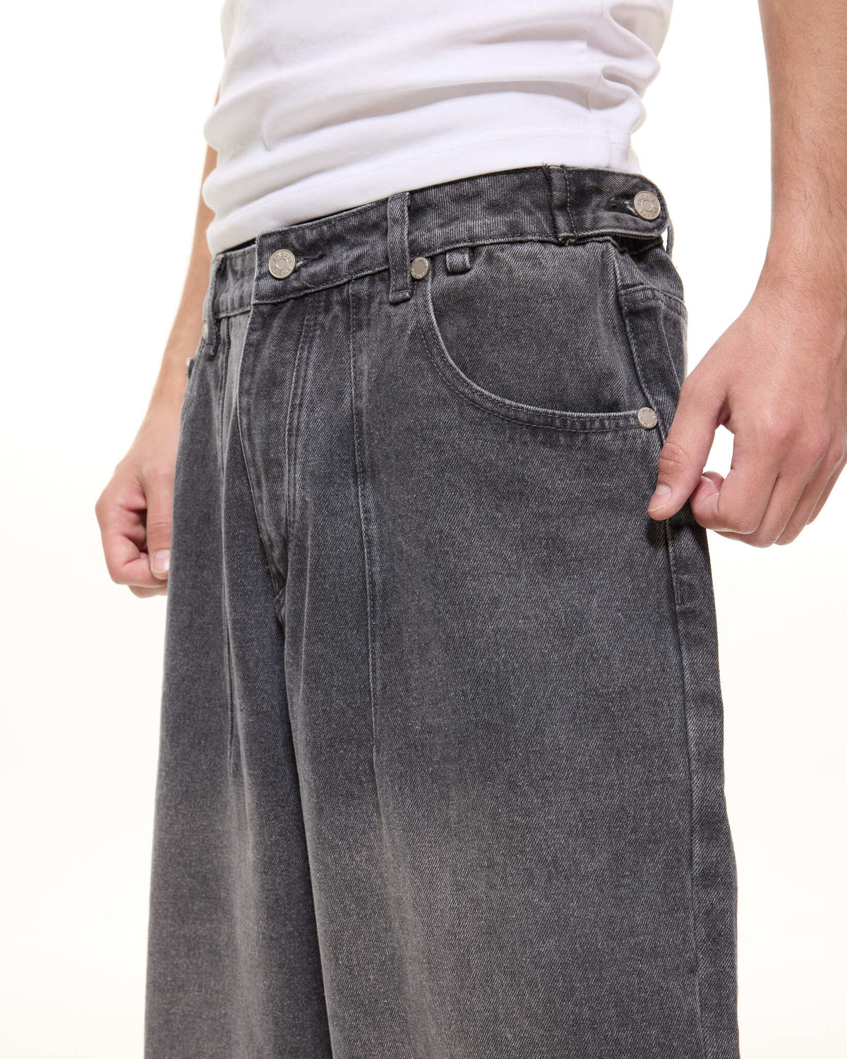 DENIM BAGGY JEANS - WASHED BLACK