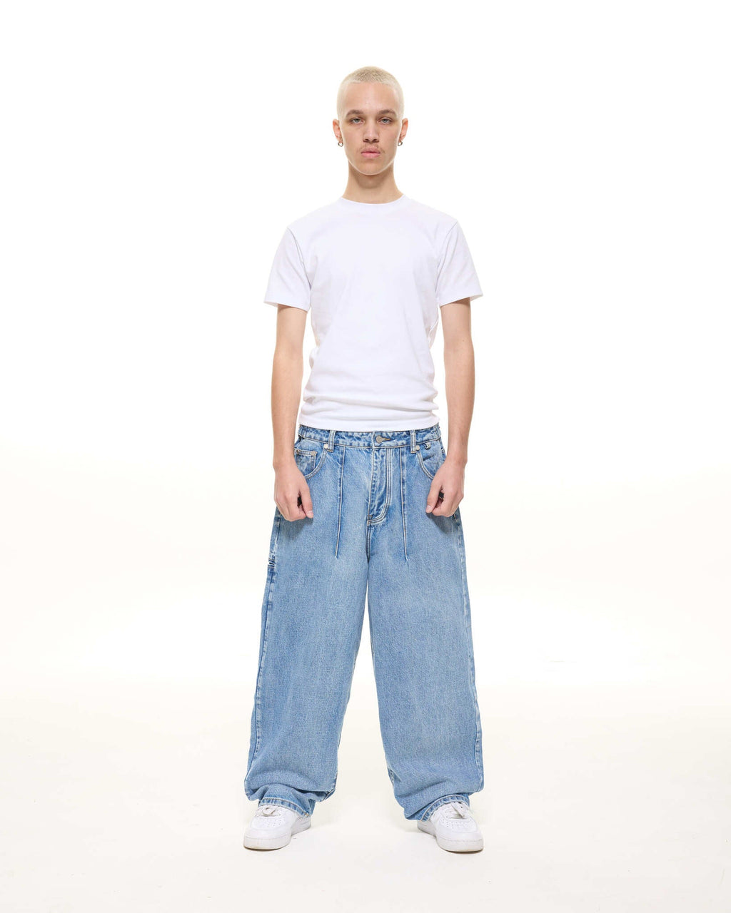 DENIM BAGGY JEANS - LIGHT BLUE