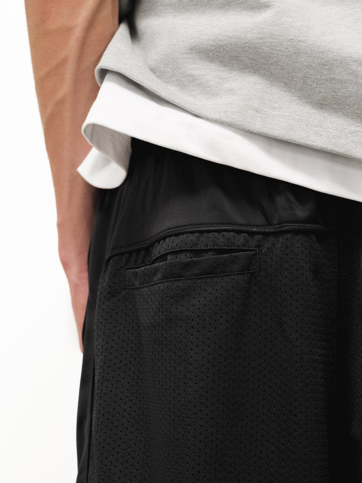 MESH SHORT - BLACK