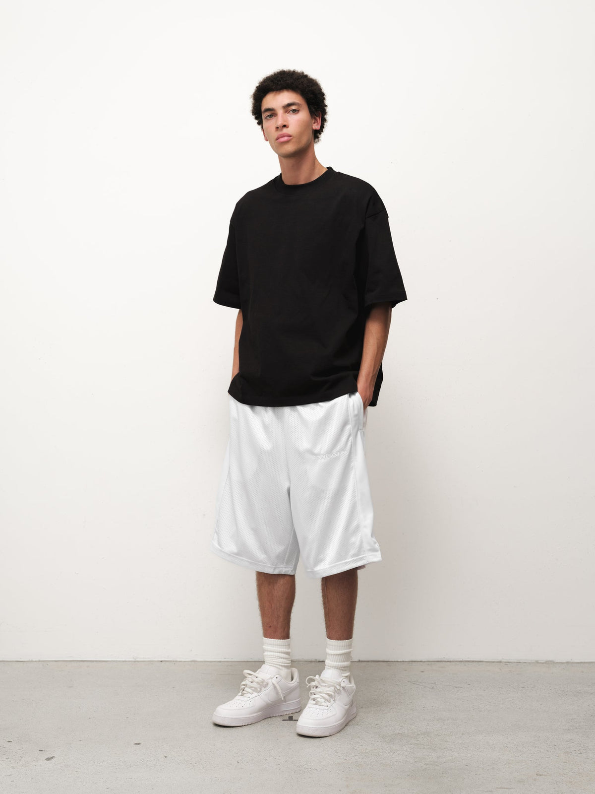 MESH SHORT - WHITE