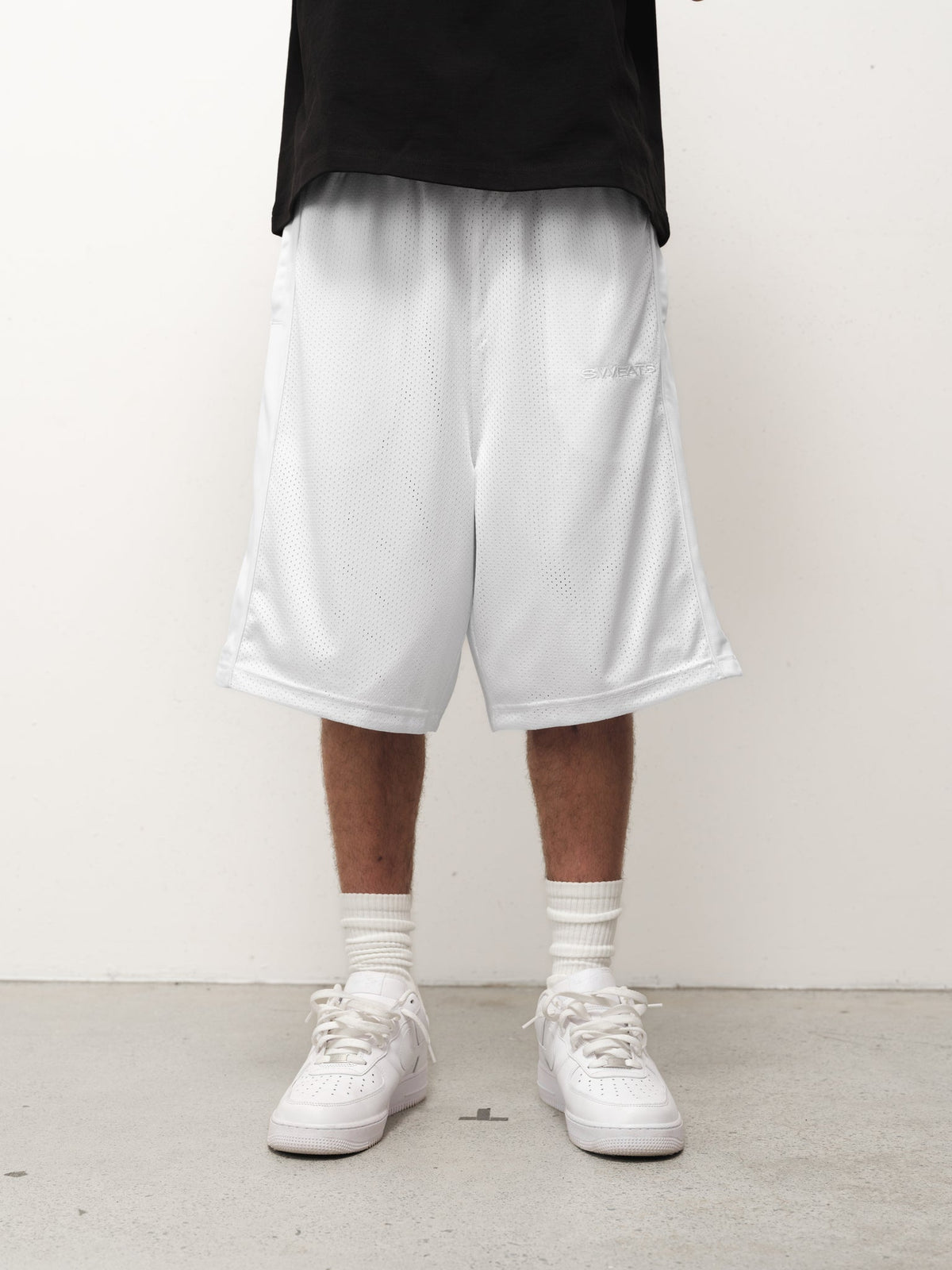 MESH SHORT - WHITE